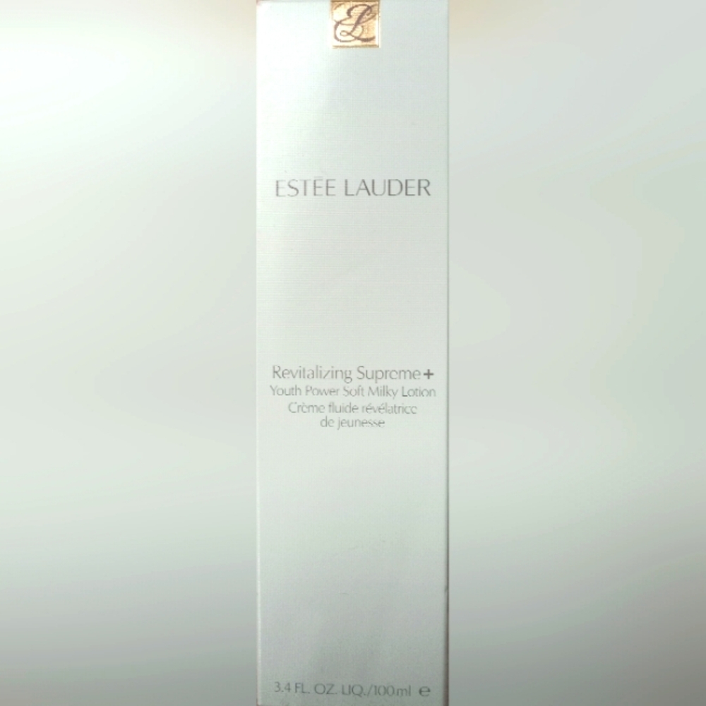 Estee Lauder Revitalizing Supreme+Youth Power Soft Milky Lotion Moisturizer
